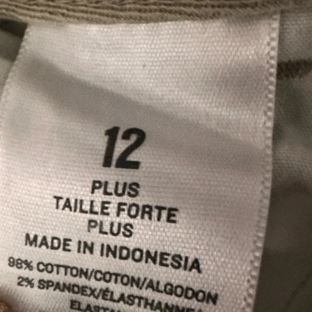 Old Navy khaki pants for girls, size 12 plus